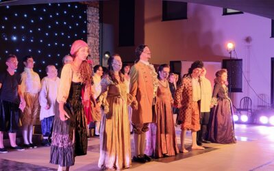 Spectacle du Foyer Riou inspiré du Roi Soleil !